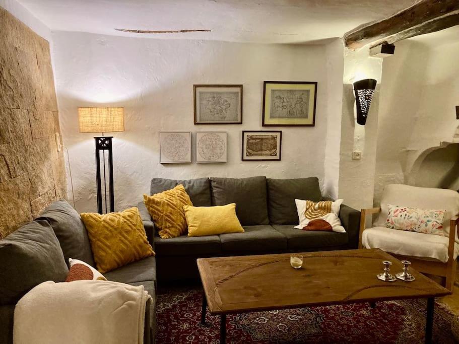 Casita Del Peral Gueejar Sierra Villa Luaran gambar