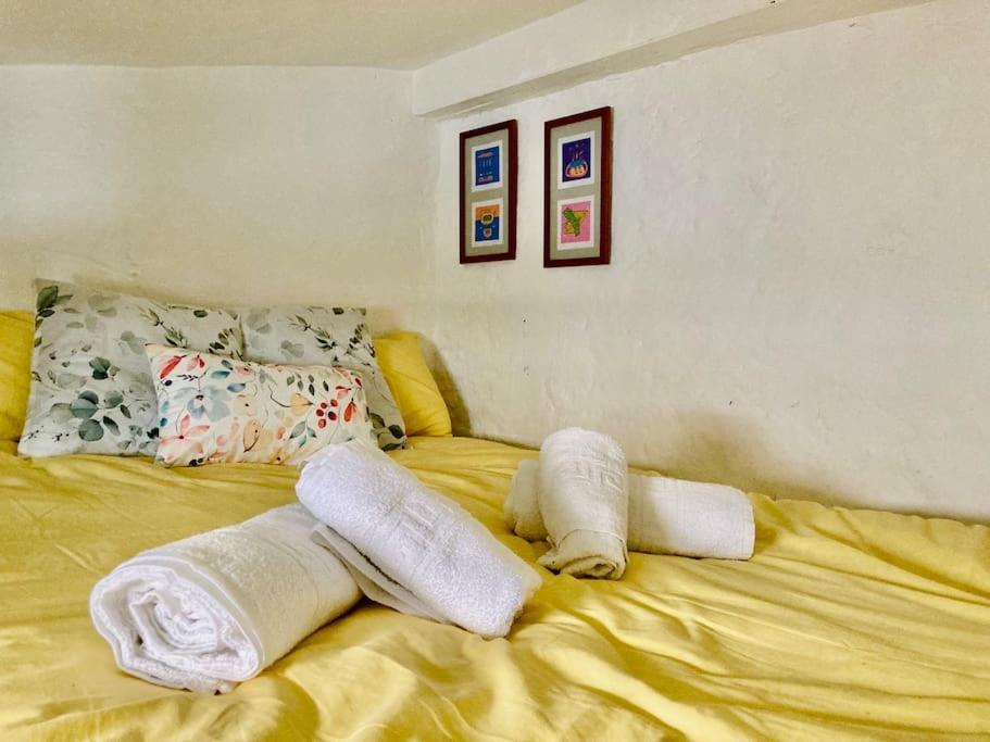 Casita Del Peral Gueejar Sierra Villa Luaran gambar